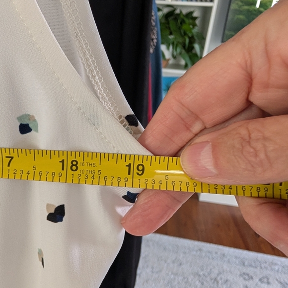 White Polka Dot Sleeveless Top - Picture 6 of 7